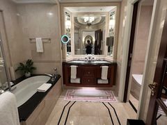 -广州富力丽思卡尔顿酒店