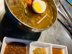 -韩聚屋韩国烤肉餐厅(新北万达店)