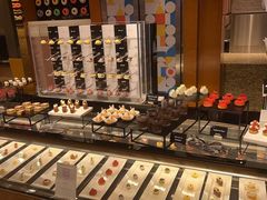 -怡咖啡海鲜自助餐厅(浦东香格里拉店)