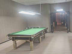 -涨巢·潮玩水疗局