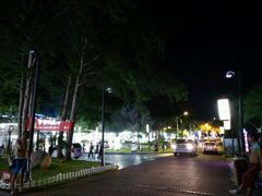 -亚龙湾亚泰商业街