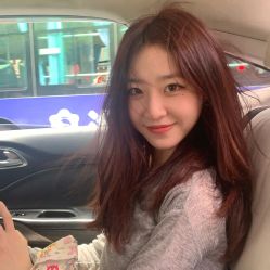 -MOVAN  HAIR莫凡匠人发型屋