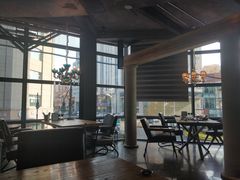 靠窗位-LYFATTI 莱芙缇(赣水路店)