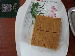 -湖南人家湘菜馆(镇江路店)