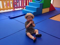 -抱抱熊托育中心(大悦城店)