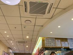 -南城香·饭香串香馄饨香(青年路店)