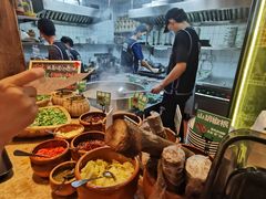 -云阿蛮云南生烫牛肉米线(奉贤路店)