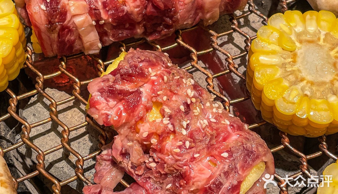 怎么会有这么懂我的店啊！奶fufu的烤菠萝冰淇淋面包🍍