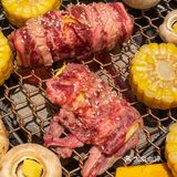 怎么会有这么懂我的店啊！奶fufu的烤菠萝冰淇淋面包🍍