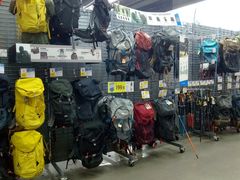 -迪卡侬(南二环店)