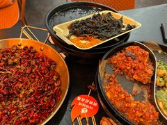 -何师烧烤Pro ·小龙虾·江湖川菜·精酿啤酒(太古里旗舰店)