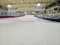 -乔波室内滑雪场