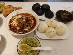 -李与白包子铺(桐梓林店)