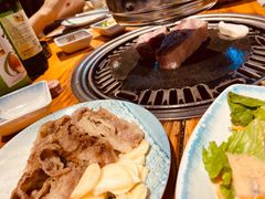 精品牛五花-唯成•韩国炭火烤肉 유성고기