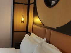 -万泊酒店(长沙五一广场国金中心店)