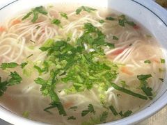-努拉洪鸡蛋面馆