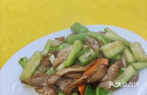 Loofah Stir-fried with Pork Belly