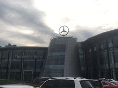 -奔驰北京极光星徽(四元桥店)