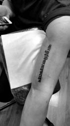 -猛子刺青纹身店