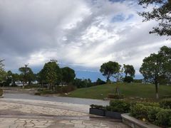 -上海滴水湖皇冠假日酒店