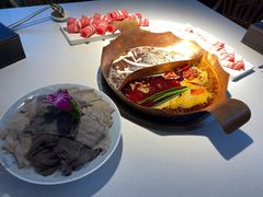 -墨居上隐·院子里火锅(峨眉店)