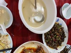 -芦茨金富饭庄·25年老字号·专做稻草鸡