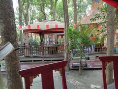 -二荆条·蜀鲜汇城市森林火锅