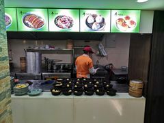-老新隆牛肉锅贴(新街口店)