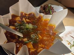纸锅麻婆豆腐-穹六人间 people 6(岳阳路店)