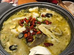-渝是乎酸菜鱼(龙旗购物中心店)