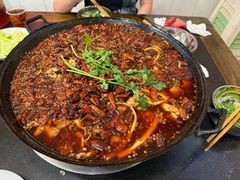 -鸿顺老铁锅美蛙鱼府(解放碑店)