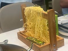 -洪氏嗨捞·广东猪肚鸡·椰子鸡火锅(西咸万象城店)