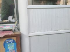 -煲煲香快餐(南京路店)