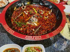 -渔香岛美蛙鱼头火锅(威清路店)