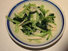 -八府香鸭·啫啫煲(华山路店)