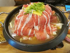 广藏市场肉多多部队锅-WOW LUCKY创意韩料(龙阳广场店)