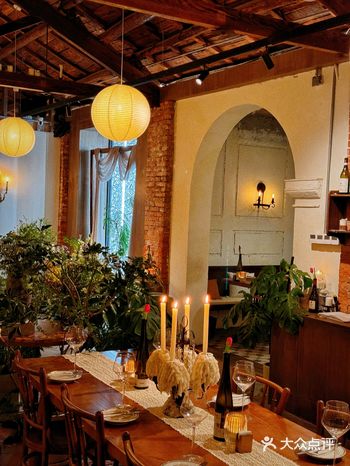 花园般的温馨浪漫，昼夜西餐厅很有情调