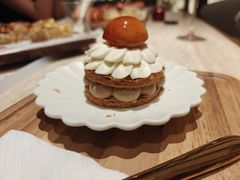 -VERIE BAKEHOUSE