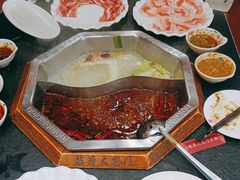 -陈府大宅门成都火锅·手切鲜肉(太原街店)