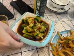 -顶峰夜宴·龙虾烧烤大排档(九江学院店)
