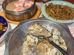 -老街烧烤大排档·地道湖北菜·龙虾馆(汉口火车站店)