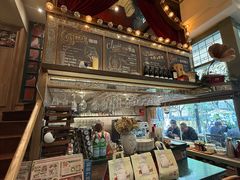 -玛格萝妮比萨屋(四平店)