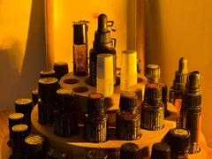 -左悦·艾灸调理·推拿按摩·精油SPA(卓悦汇店)