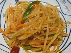 酸辣土豆丝-陇上秦轩西安biangbiang面(EFC欧美金融商业城店)