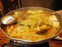 牛肉泡菜锅-坂吉屋·居酒屋深夜食堂(龙湖店)