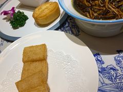 -江南韵·无锡太湖文化体验餐厅(凤凰天街店)