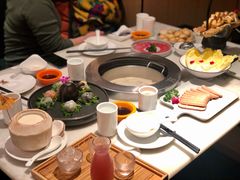 -煲宫猪肚鸡(晶品店)