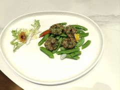 碧绿煎酿荠菜虾滑饼-酒蜻蜓·庭院私房菜(天元东路店)