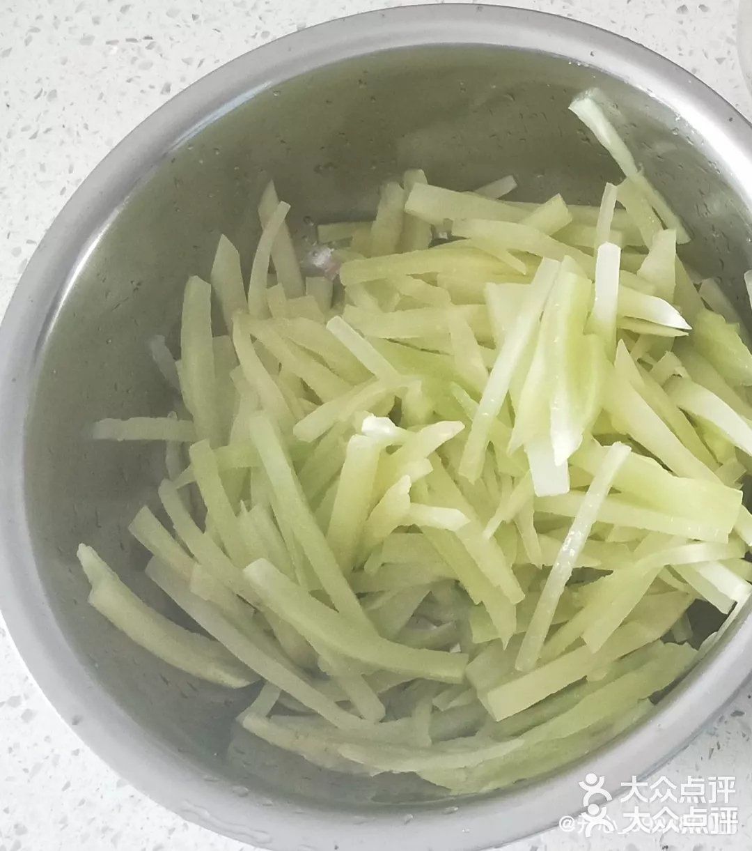 家常菜系列之一泡椒脆青笋