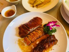 -鹏城人家海鲜酒家·23年老字号(较场尾店)